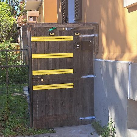 Fiera Bolognina - Komodo - Appartamento Completo Con Giardino E Parcheggio Privato Bologna Luaran gambar